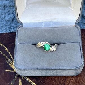 Green Cats Eye Ring Silver Size 8 Vintage Jewelry